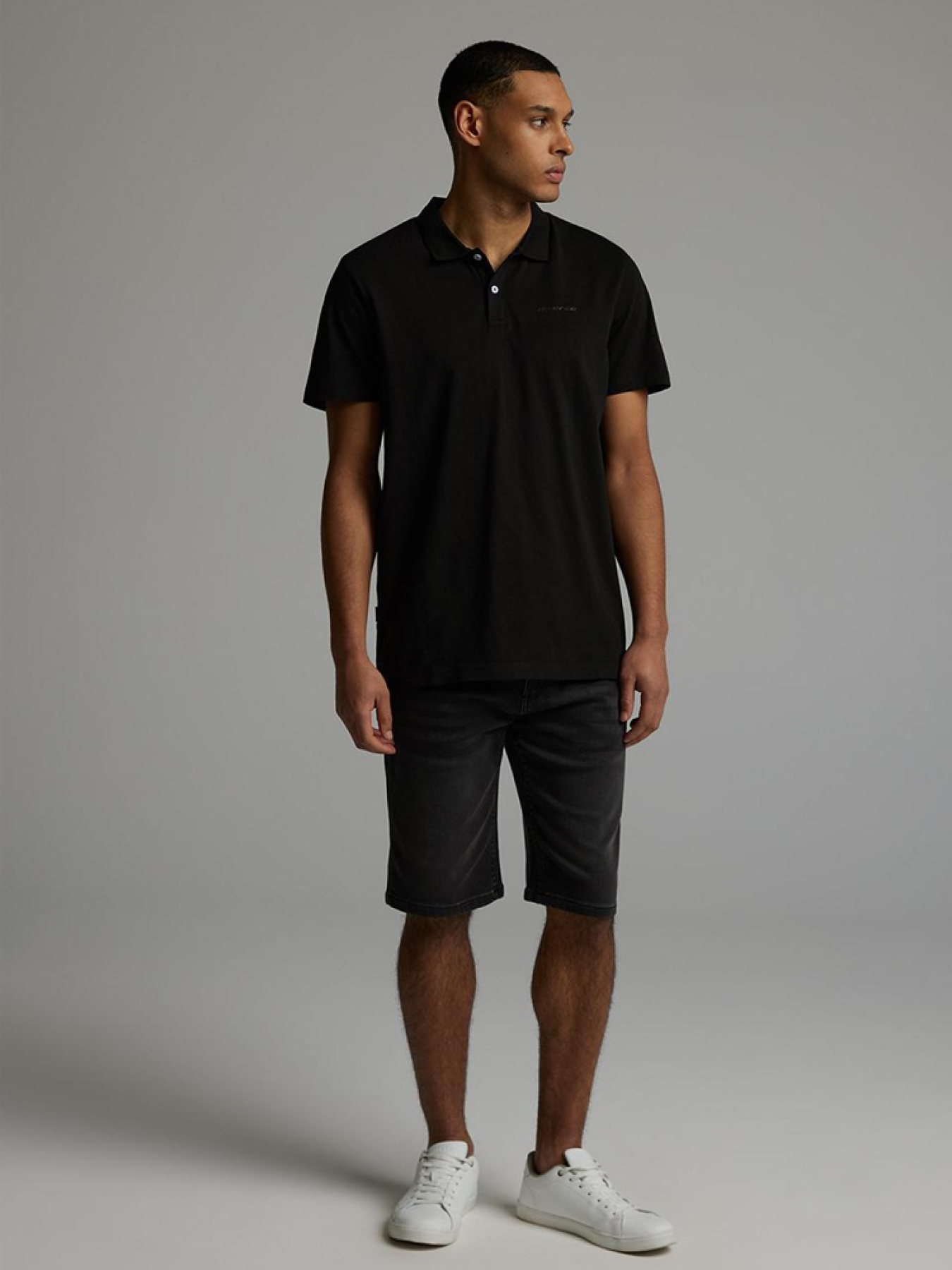 Шорти джинсові DIVERSE модель 10046402 Фото