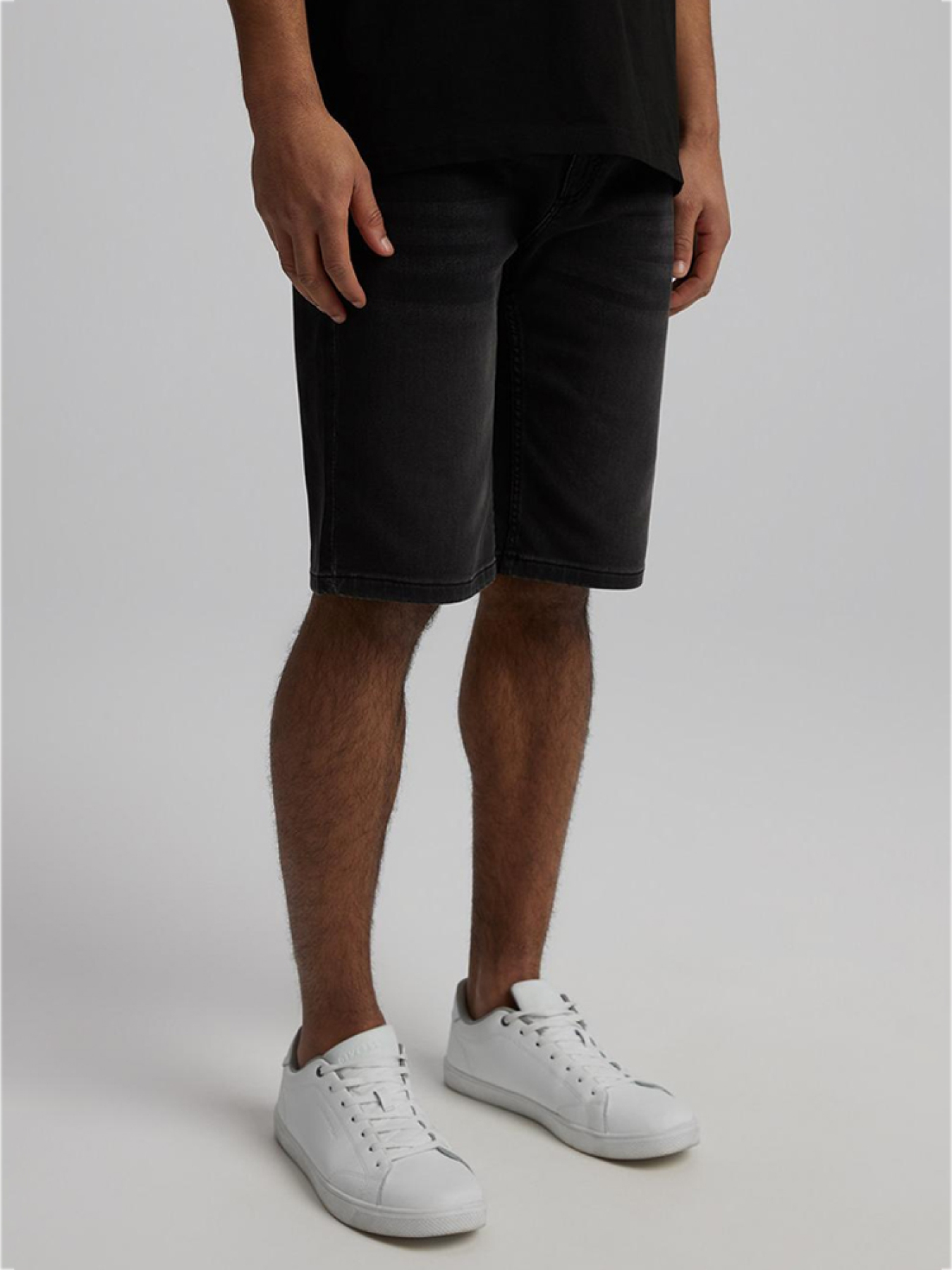 Шорти джинсові DIVERSE модель 10046402 Фото