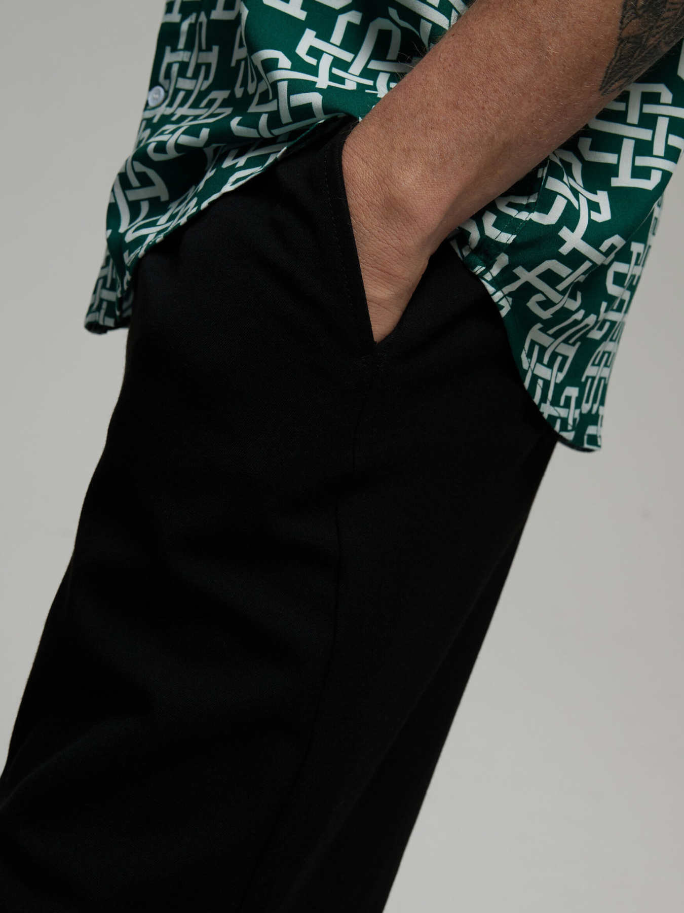 Повседневные шорты DIVERSE Cote модель 10046395 Фото