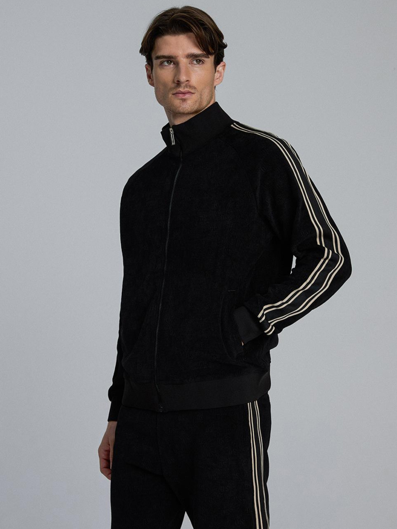 Спортивна кофта DIVERSE модель 10046126 Фото