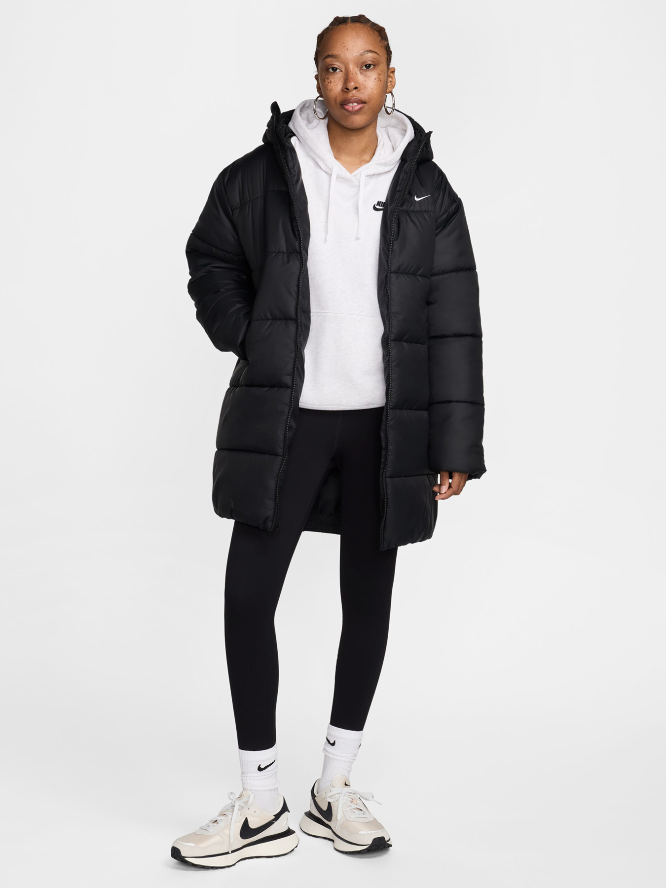 Зимова куртка NIKE Модель FZ5903.010 Фото