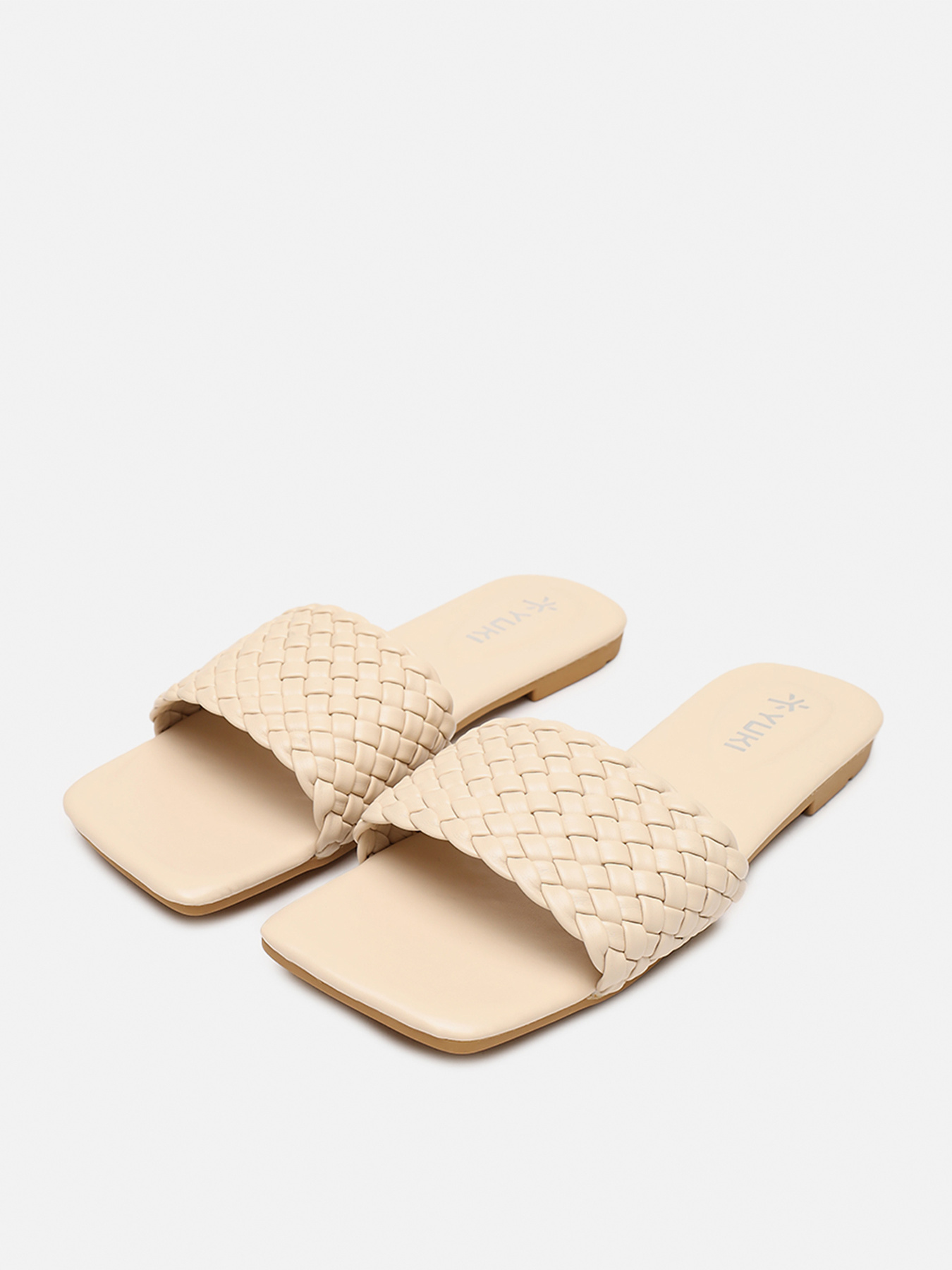 Шлепанцы YUKI модель ЦБ-00267956 Фото