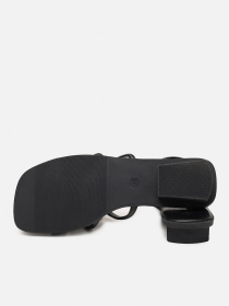 Шлепанцы YUKI модель ЦБ-00267957 Фото