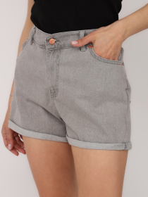 Джинсовые шорты YUKI модель ЦБ-00275294 Фото