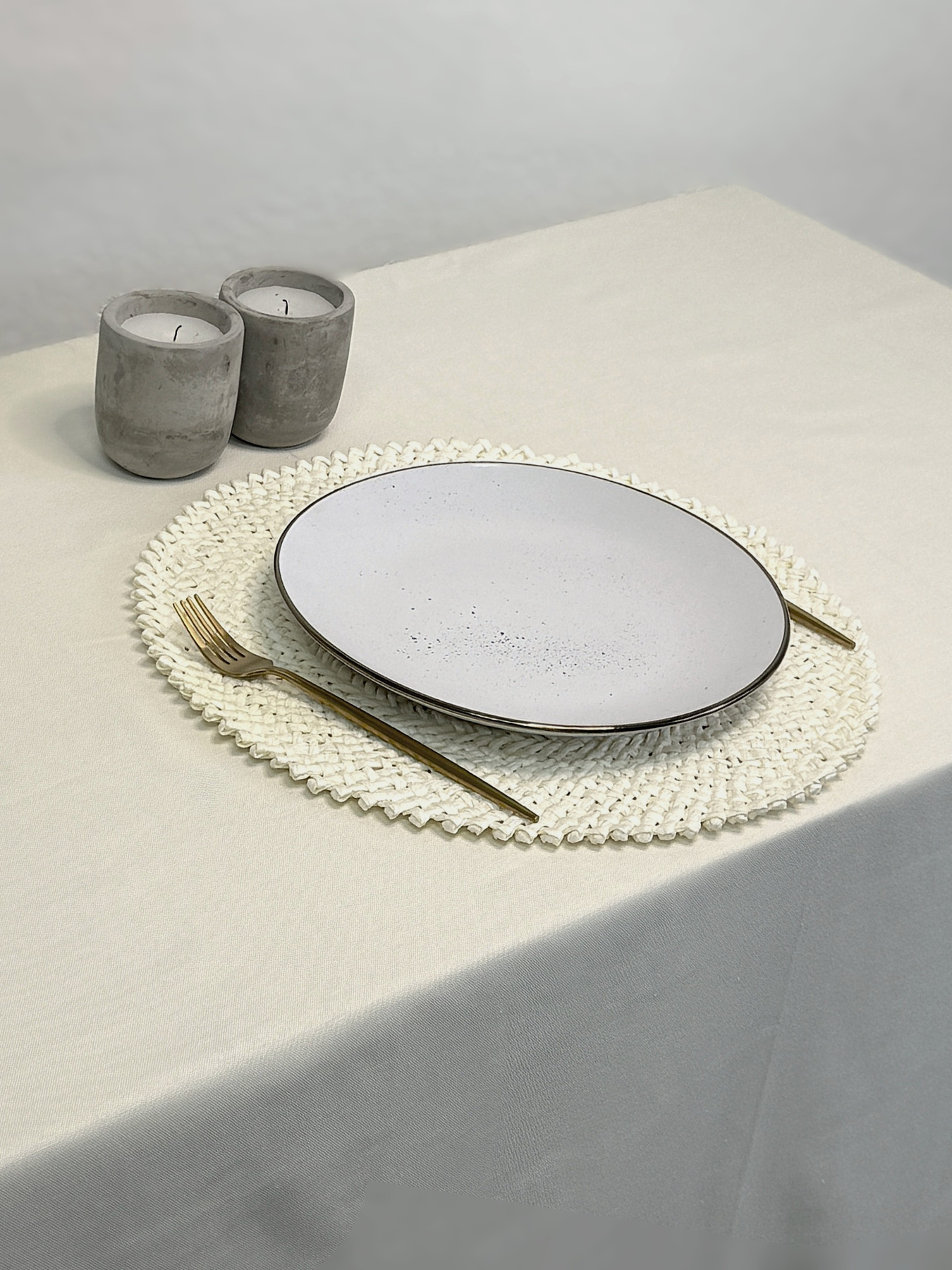 Скатертина столова із брудо- та водовідштовхувальною дією молочного кольору однотонна Ecotton модель 24030 Фото