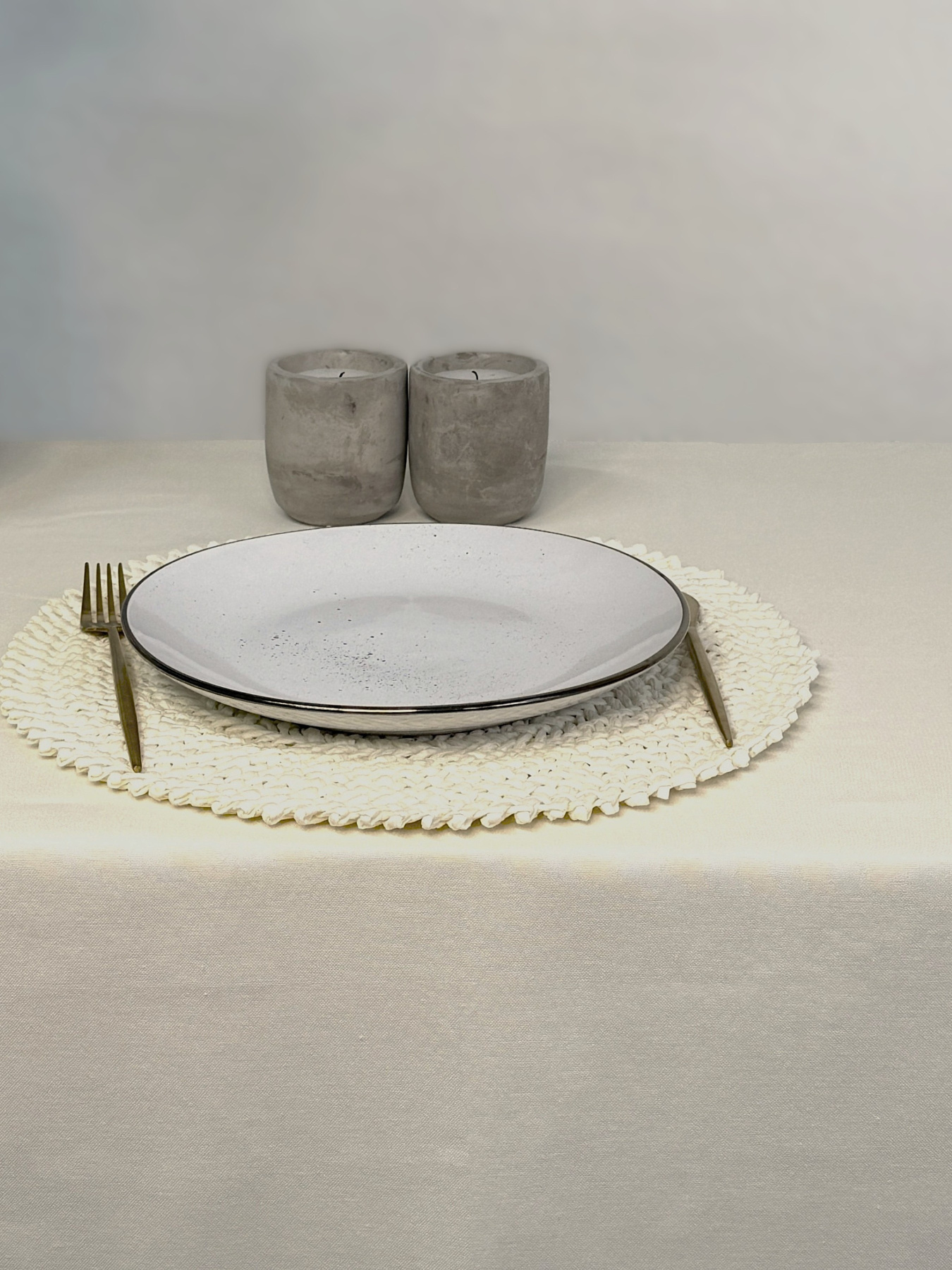 Скатертина столова із брудо- та водовідштовхувальною дією молочного кольору однотонна Ecotton модель 24030 Фото