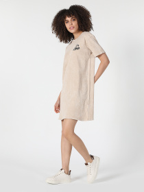 Платье-футболка Colin’s модель CL1059097_Q1.V1_BEI Фото