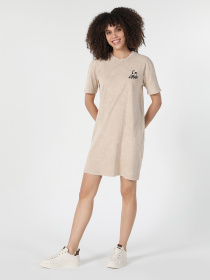 Платье-футболка Colin’s модель CL1059097_Q1.V1_BEI Фото