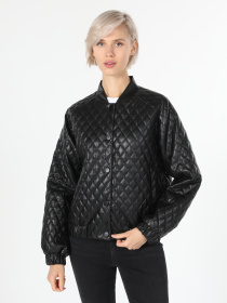 Куртки и дубленки Colin’s модель CL1060235_Q1.V1_BLK Куртки и дубленки Colin’s модель CL1060235_Q1.V1_BLK Фото