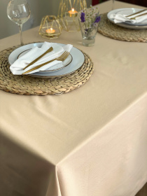 Скатертина столова із брудо- та водовідштовхувальною дією бежевого кольору однотонна Ecotton модель 23131 Фото