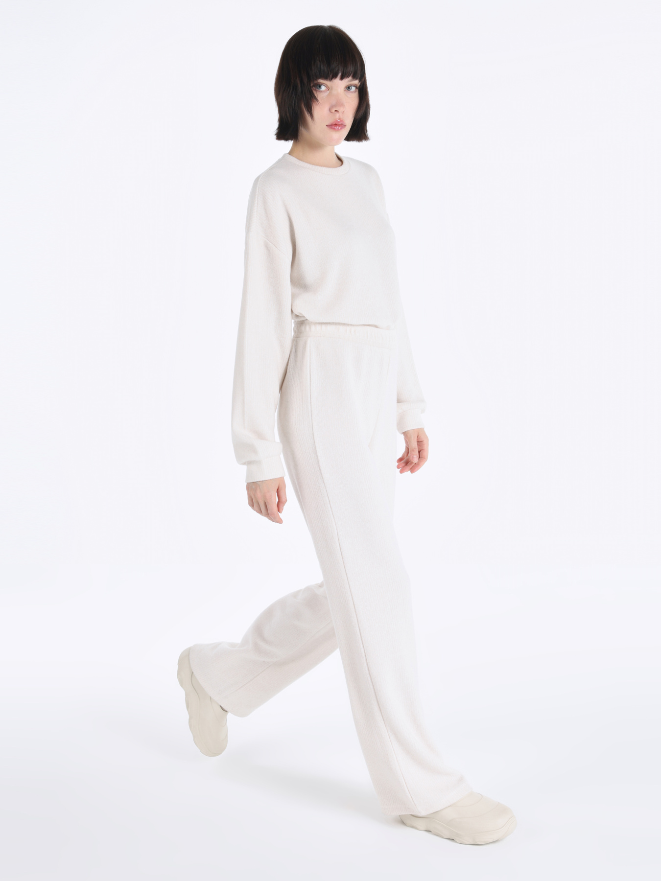 Colin’s модель CL1065950_Q1.V1_ECR Фото