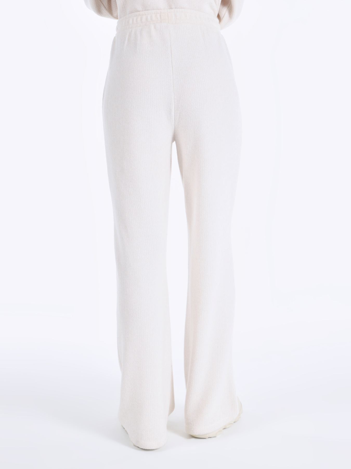 Colin’s модель CL1065950_Q1.V1_ECR Фото