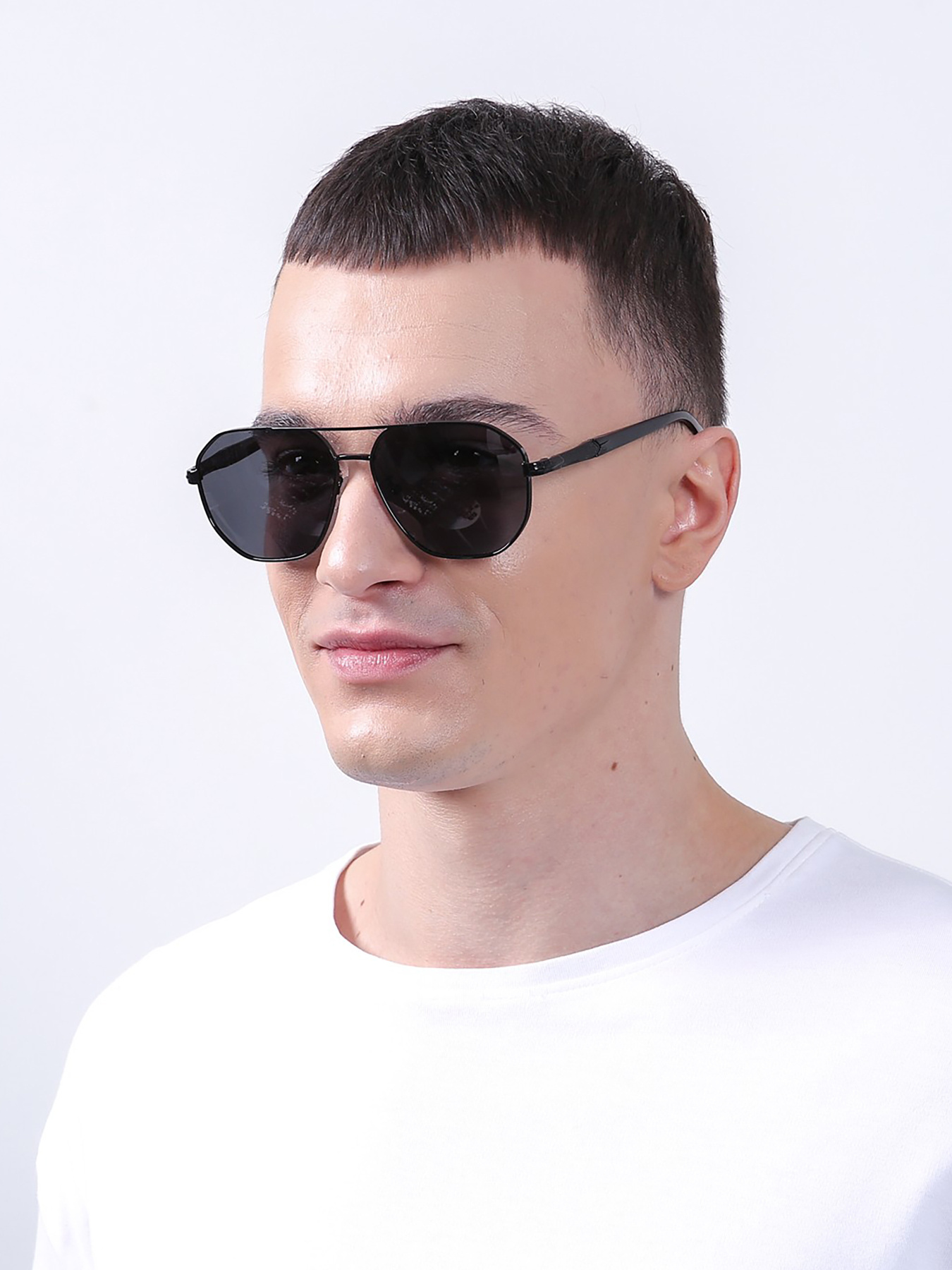 Солнцезащитные очки LuckyLOOK модель LL2933534724266 Фото