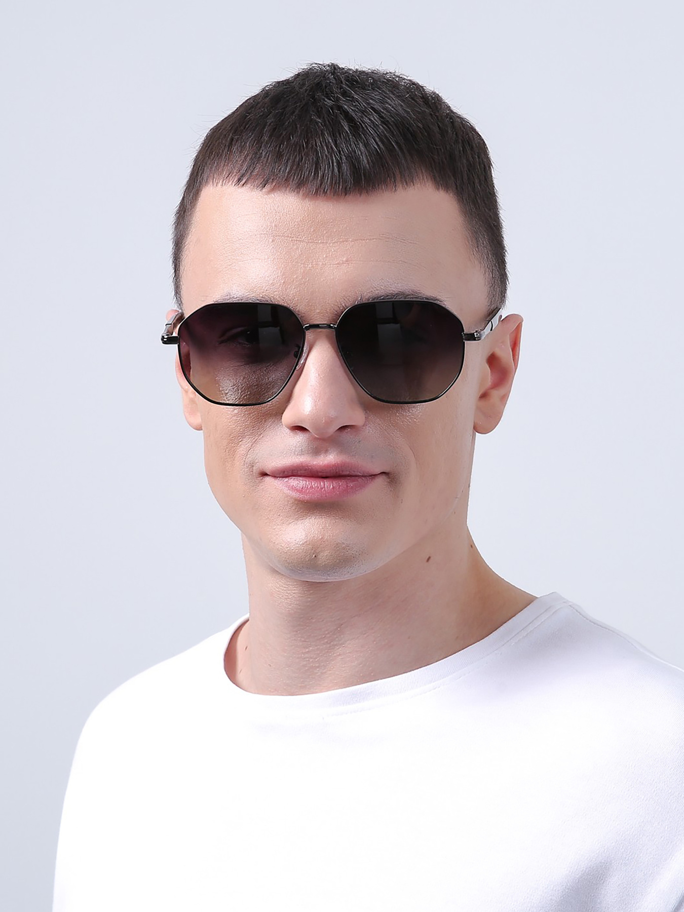 Солнцезащитные очки LuckyLOOK модель LL2933534727854 Солнцезащитные очки LuckyLOOK модель LL2933534727854 Фото