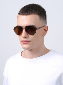 Солнцезащитные очки LuckyLOOK модель LL2933534734548 Солнцезащитные очки LuckyLOOK модель LL2933534734548 Фото