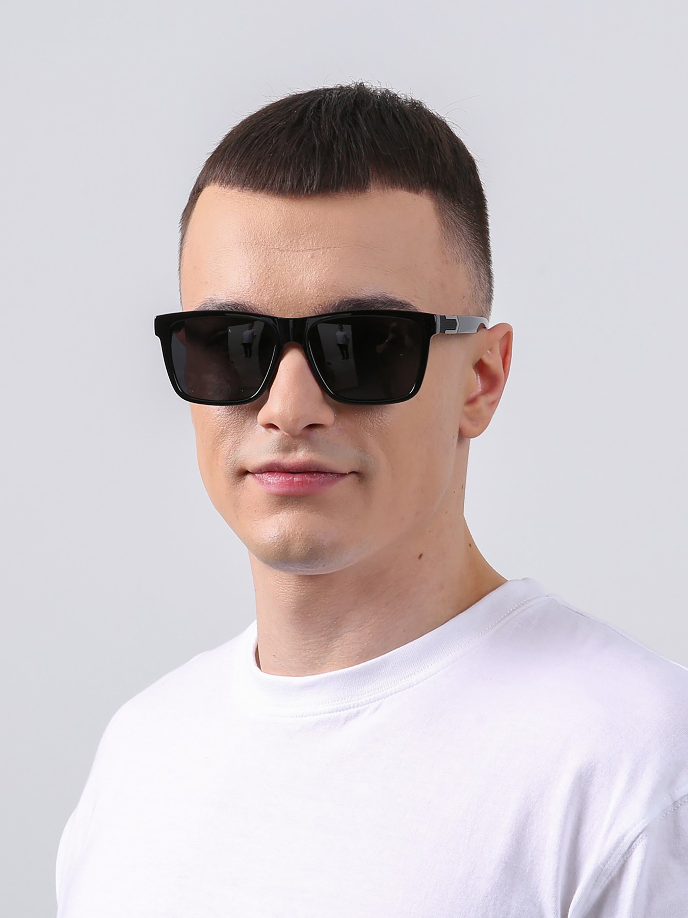 Солнцезащитные очки LuckyLOOK модель LL2933534773349 Солнцезащитные очки LuckyLOOK модель LL2933534773349 Фото