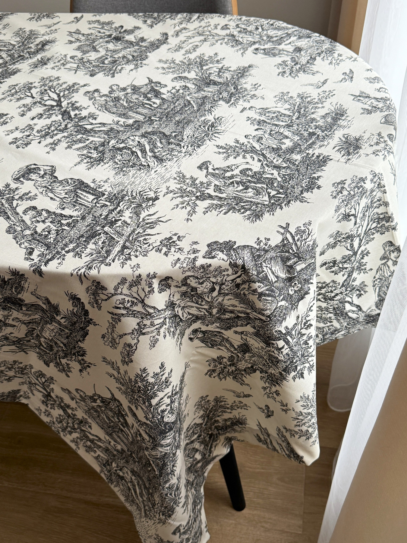 Скатертина столова із брудо- та водовідштовхувальною дією в стилі бохо сірого кольору Ecotton модель 25023 Скатертина столова із брудо- та водовідштовхувальною дією в стилі бохо сірого кольору Ecotton модель 25023 Фото