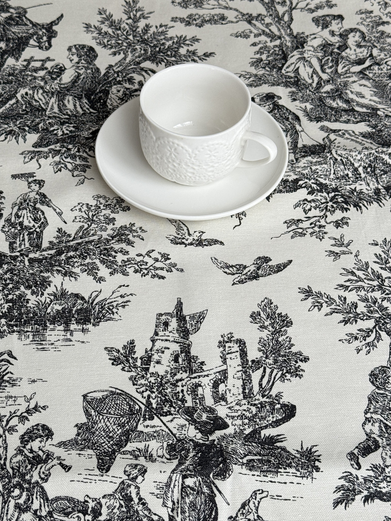 Скатертина столова із брудо- та водовідштовхувальною дією в стилі бохо сірого кольору Ecotton модель 25023 Скатертина столова із брудо- та водовідштовхувальною дією в стилі бохо сірого кольору Ecotton модель 25023 Фото