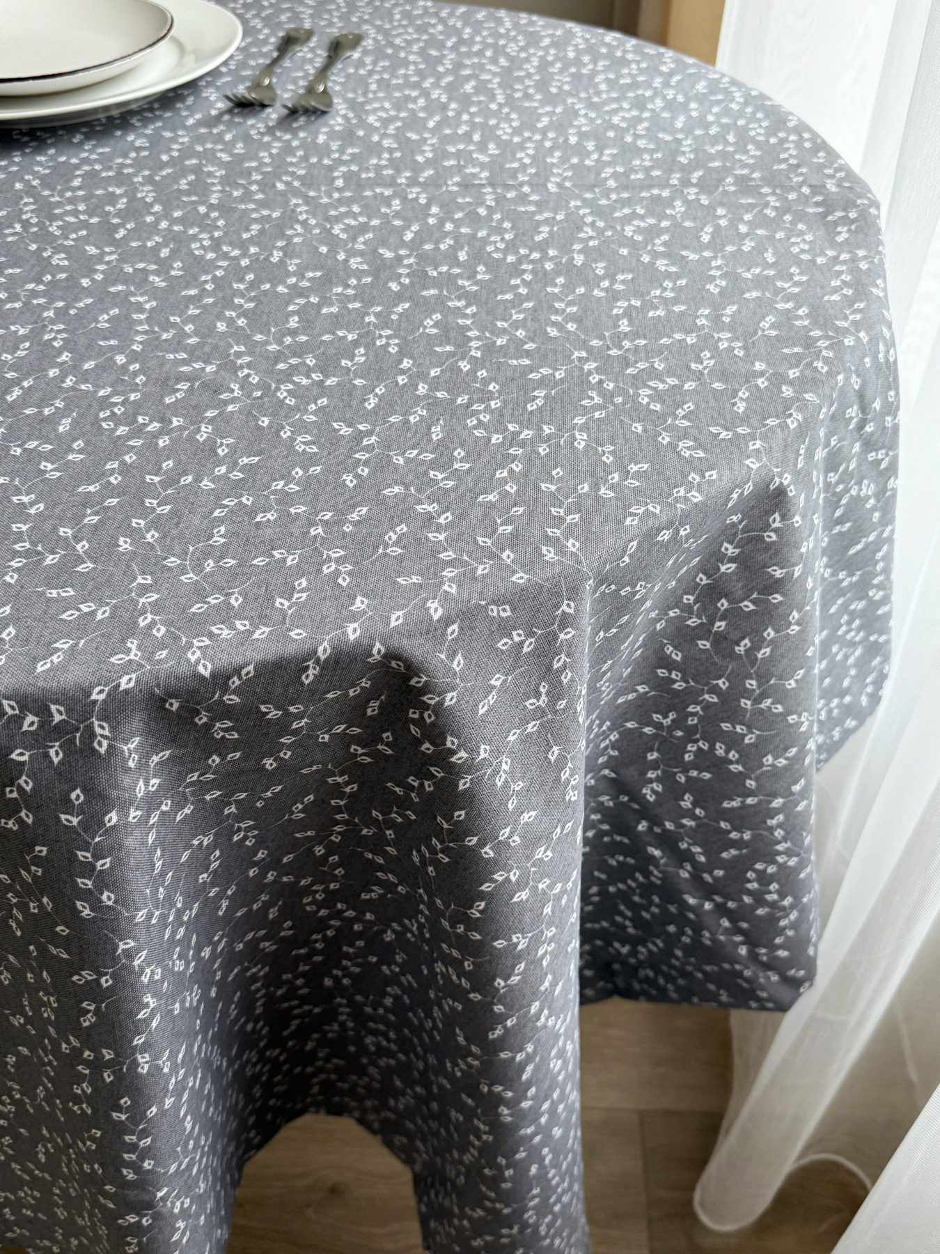 Скатертина столова із брудо- та водовідштовхувальною дією сірого кольору Ecotton модель 25034 Фото