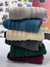 Набір 2 шт жаккардових бавовняних рушників для ванної, готелів, СПА, в подарунковому пакеті - Oxford Stripe Зелений Lovely Svi  модель 461124 Фото