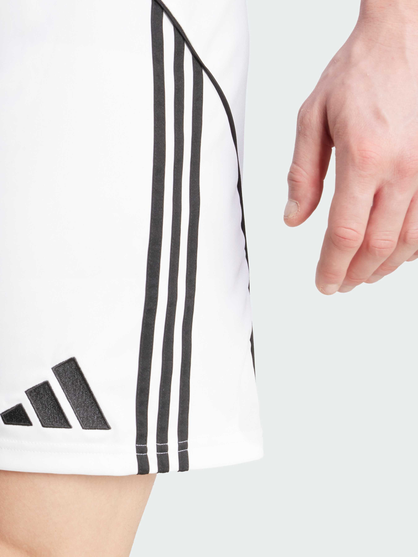 Шорти спортивні Adidas модель JI7430 Фото