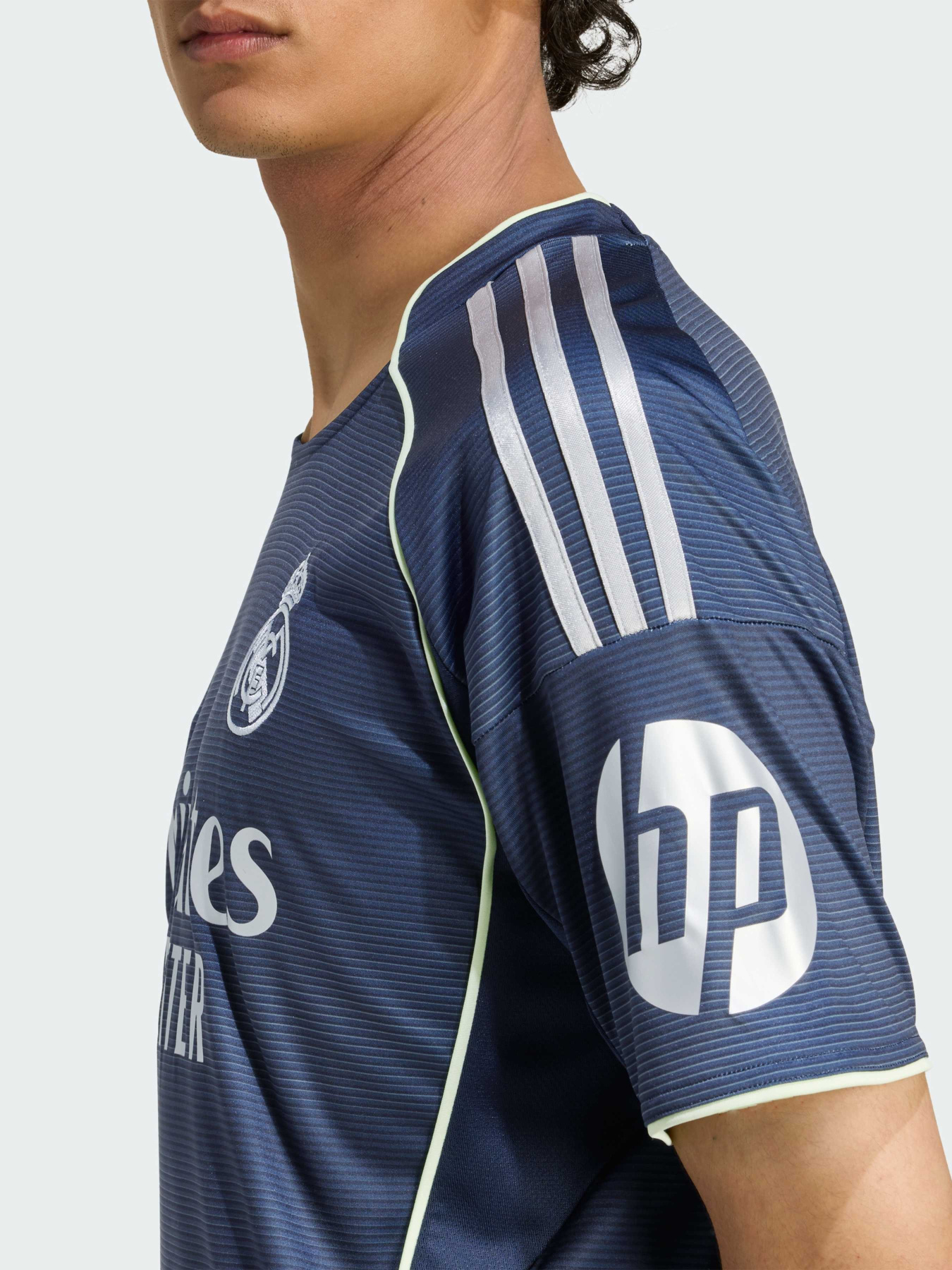 Футболка Adidas модель JJ4182 Футболка Adidas модель JJ4182 Фото