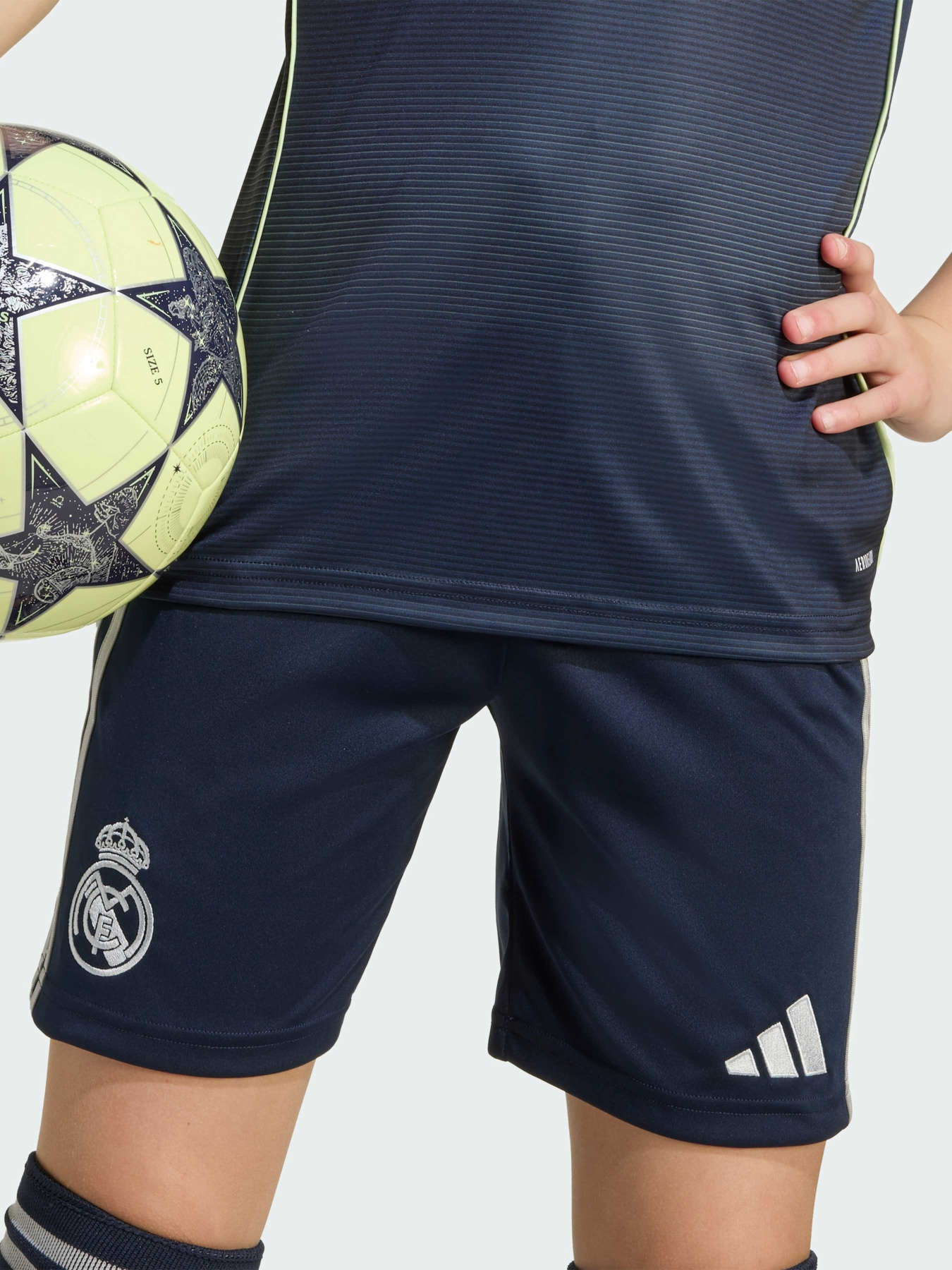 Шорты Adidas модель JP3945 Фото