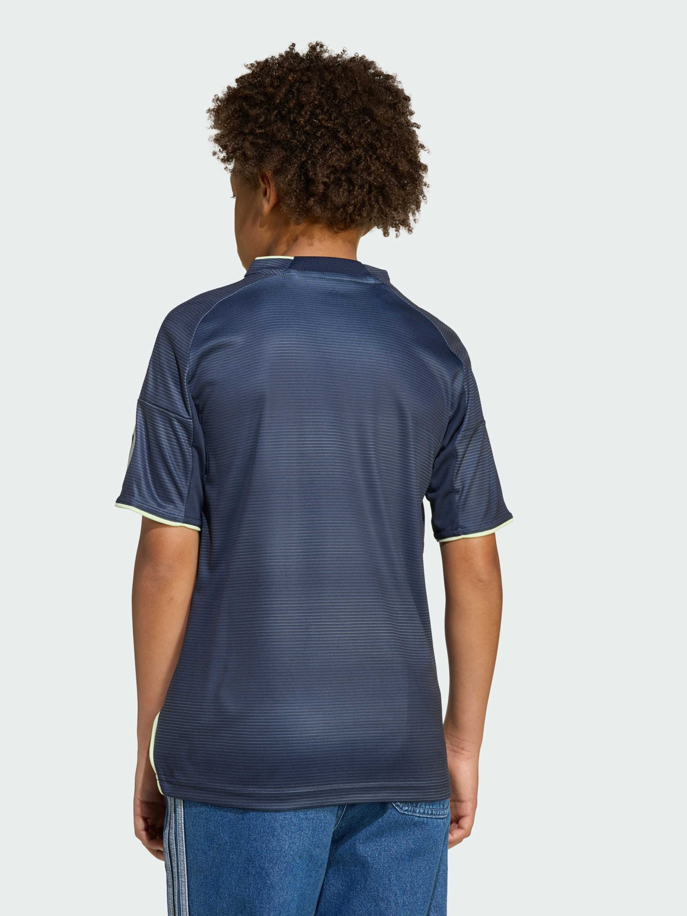 Футболка Adidas модель JP3947 Футболка Adidas модель JP3947 Фото