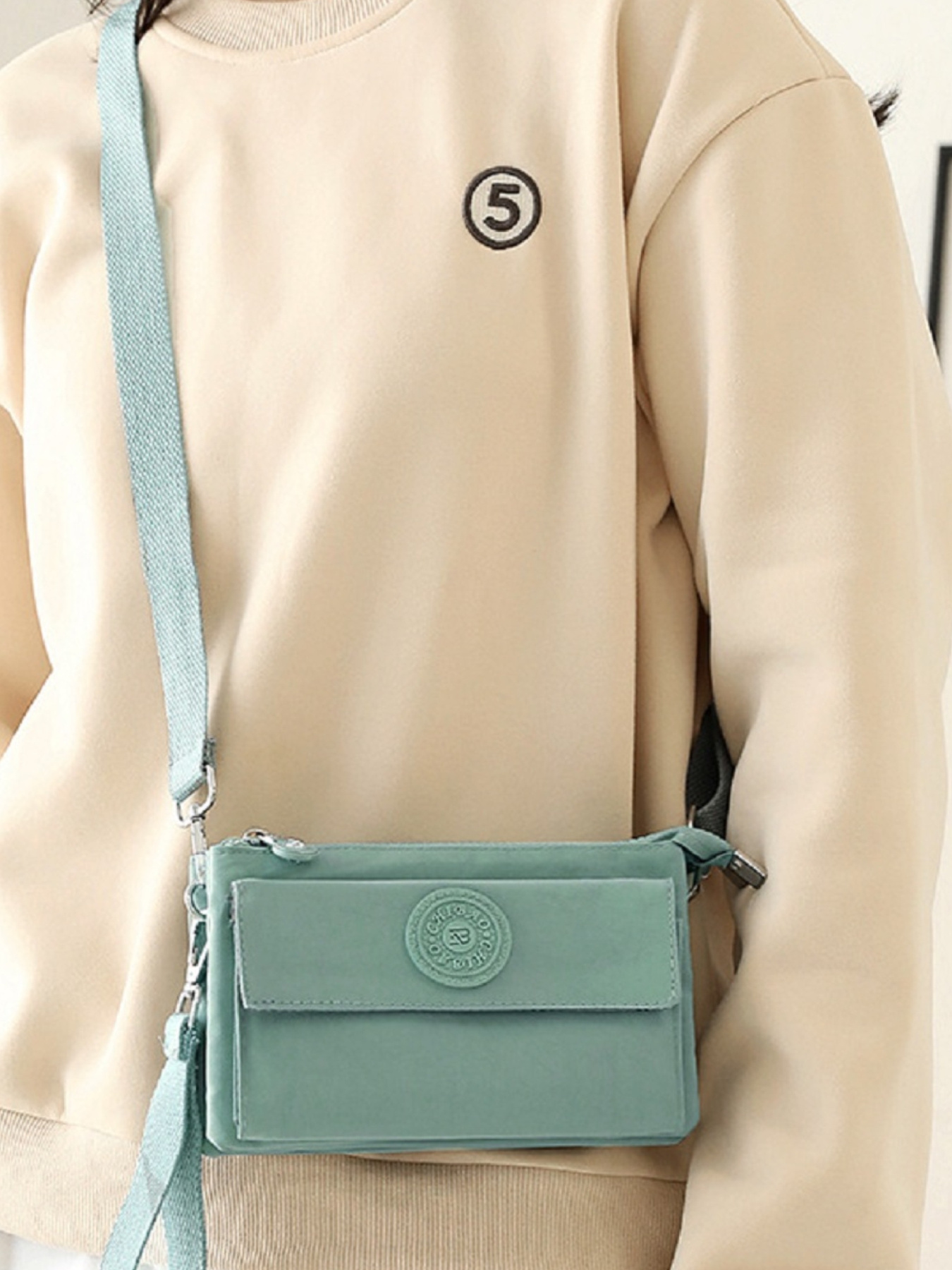 Кросс-боди RoyalBag модель WT1-0520GR Фото