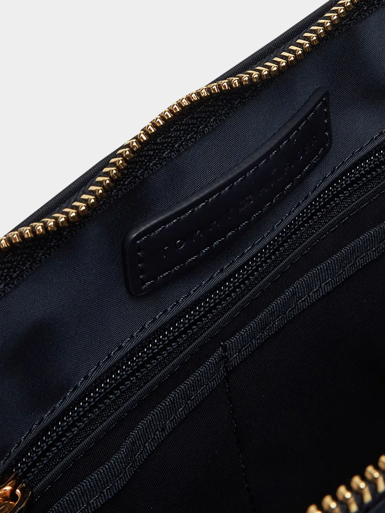 Сумки Tommy Hilfiger модель AW0AW17205-DW6 Фото