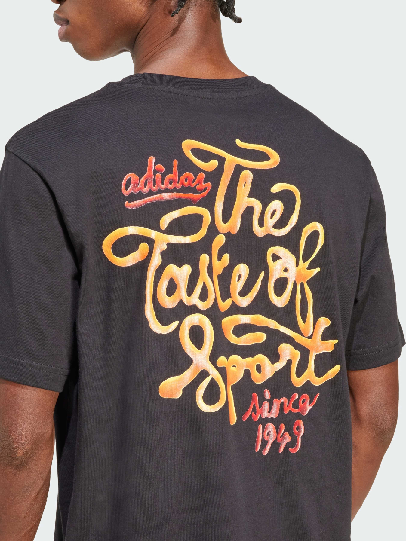 Футболка Adidas модель JM6466 Футболка Adidas модель JM6466 Фото