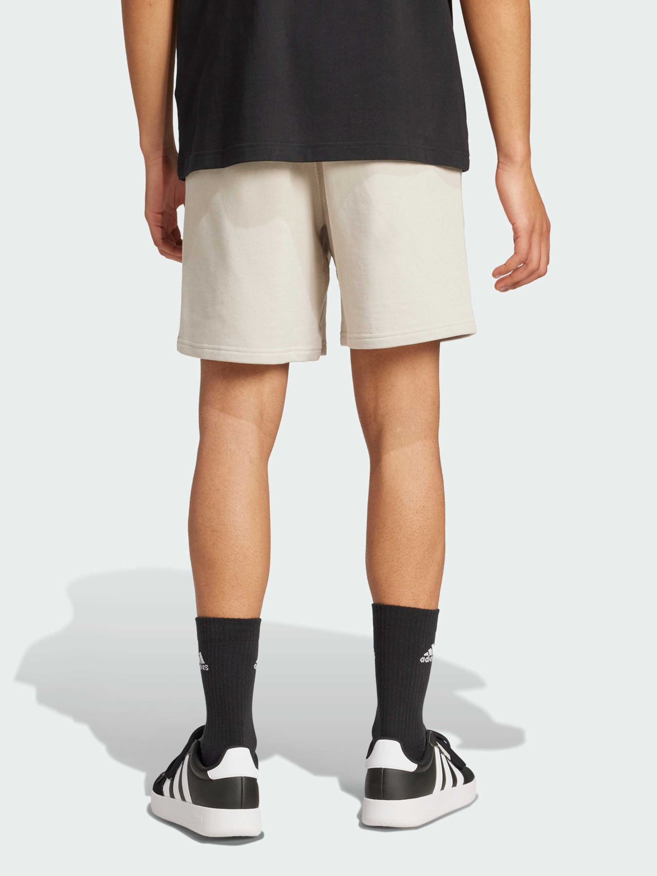 Повсякденні шорти Adidas модель JY5005 Фото