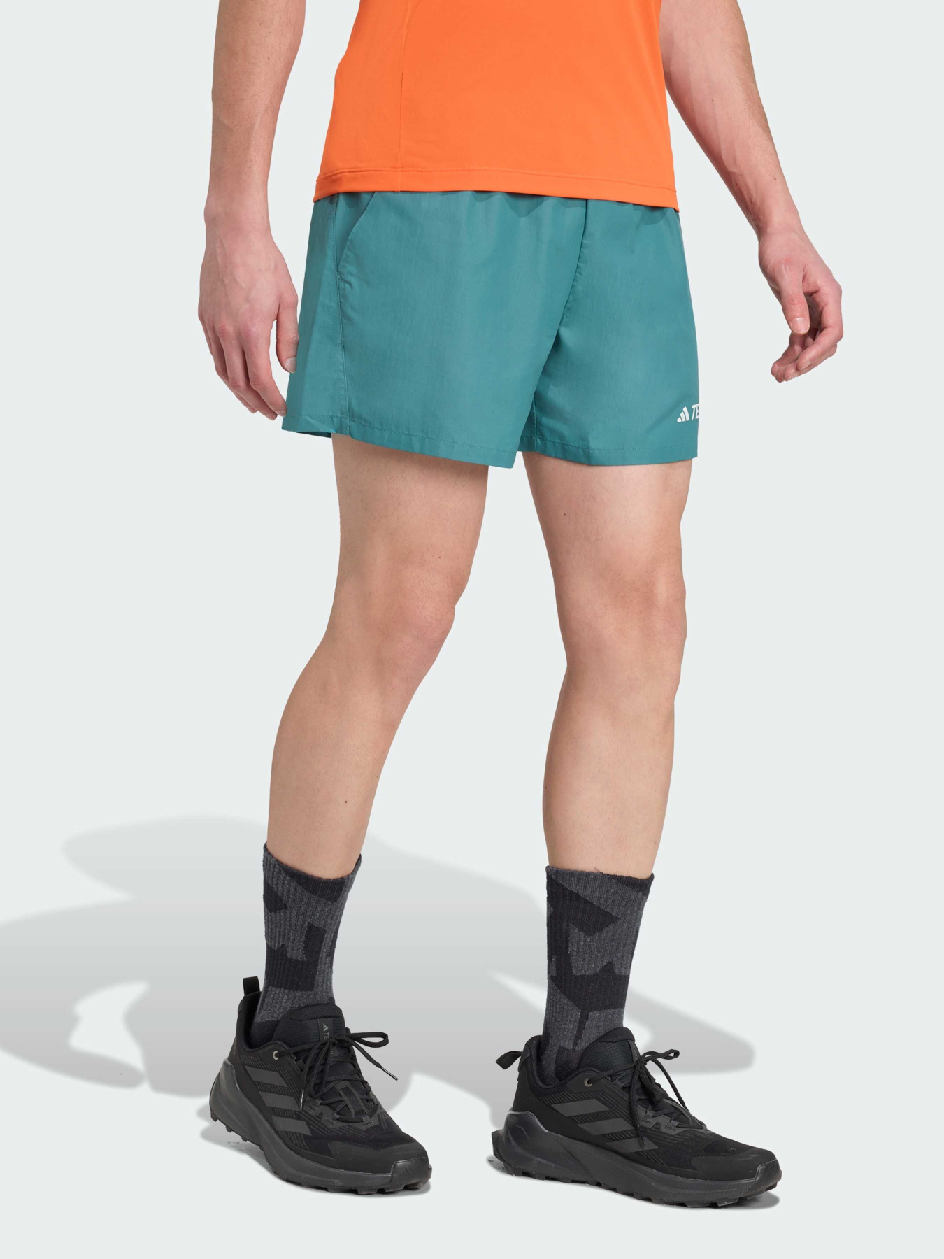 Спортивні шорти Adidas модель JL6192 Фото