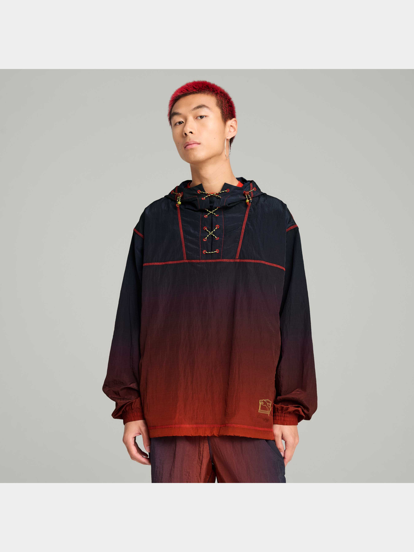 Демісезонна куртка PUMA x Aries Light Jacket модель 629493 Фото