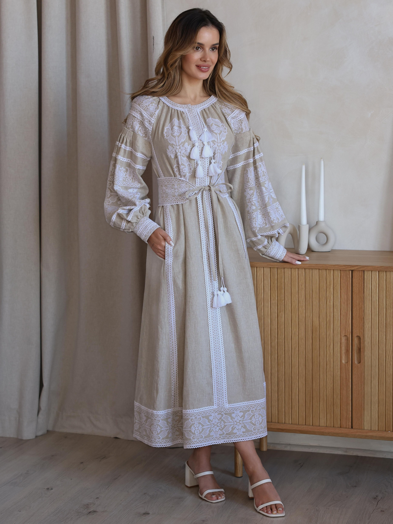 Вишита сукня Golden Trinity модель Pan01 Фото