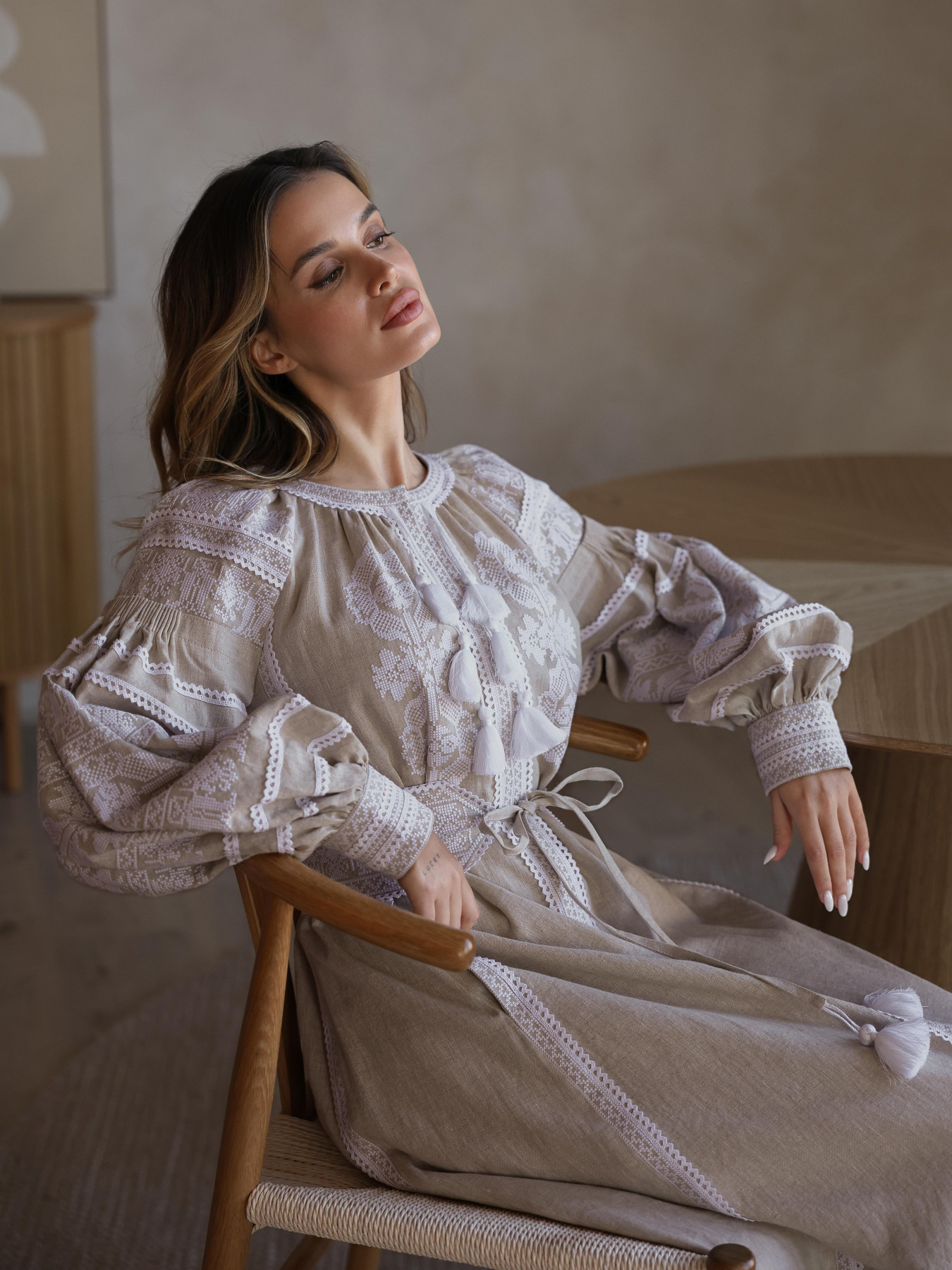 Вышитое платье Golden Trinity модель Pan01 Фото