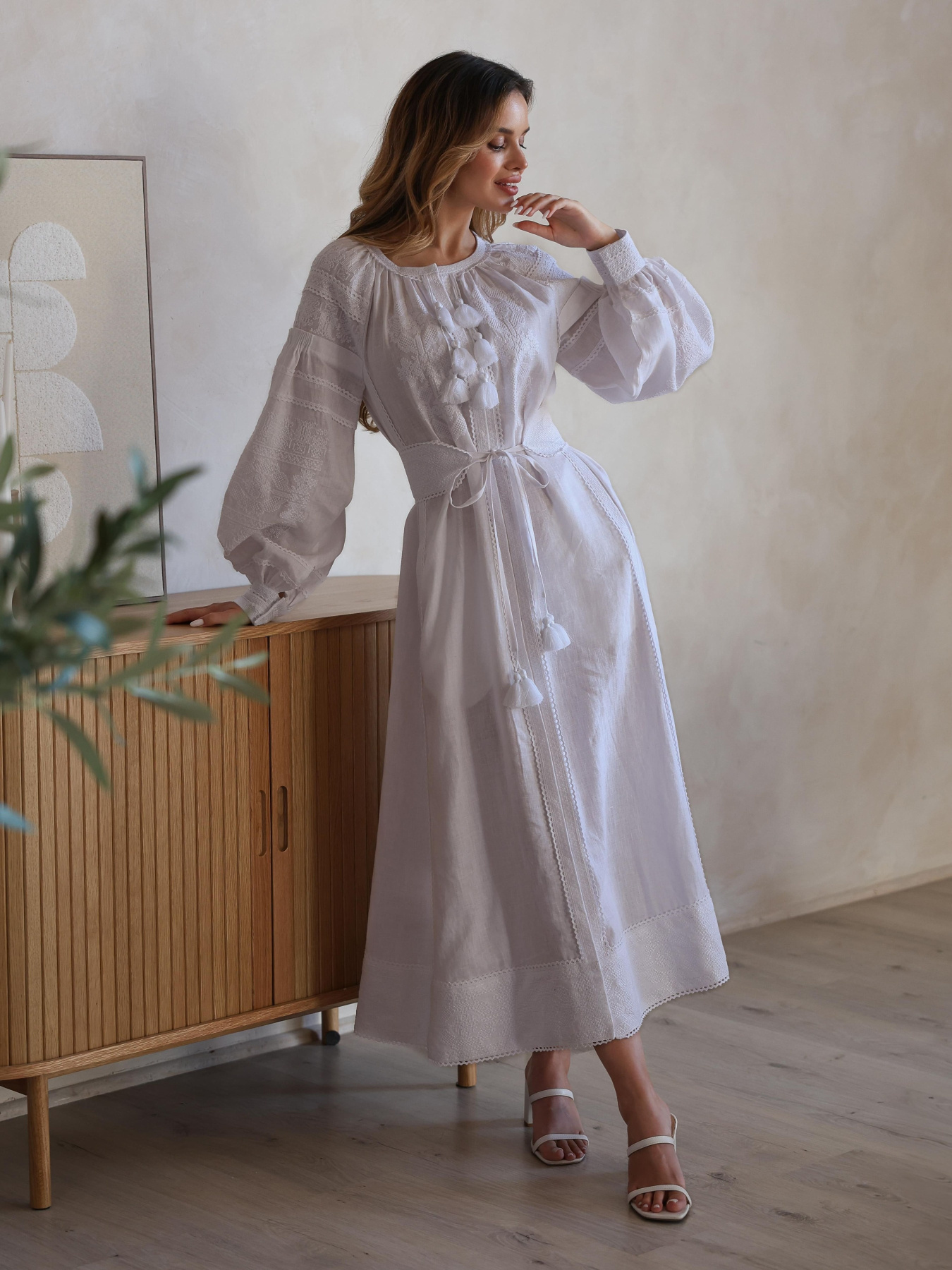 Вишита сукня Golden Trinity модель Pan02 Фото