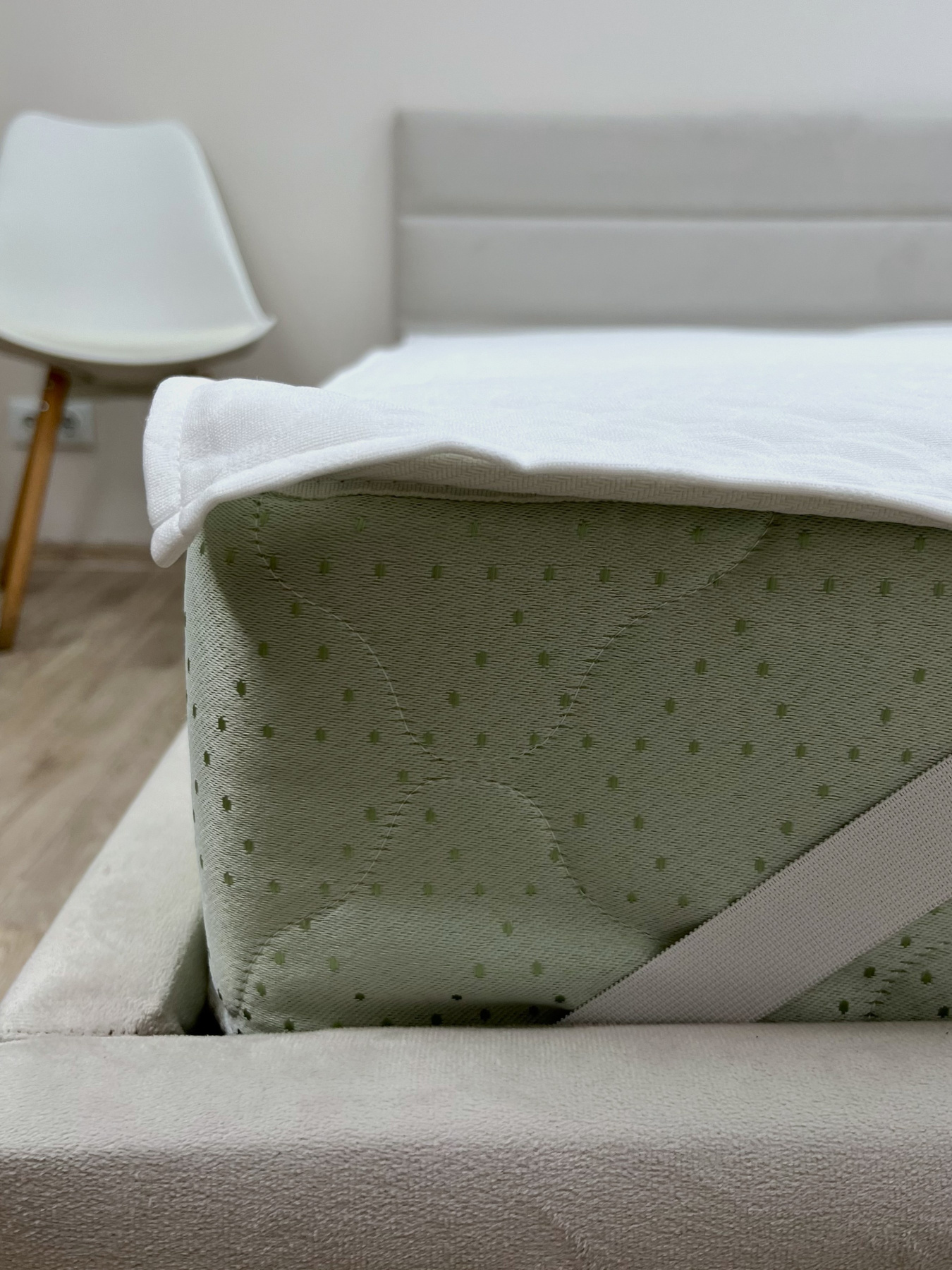 Наматрасник Aqua-stop водонепроницаемый с резинкой по углам Jacquard Ecotton модель 22281 Фото