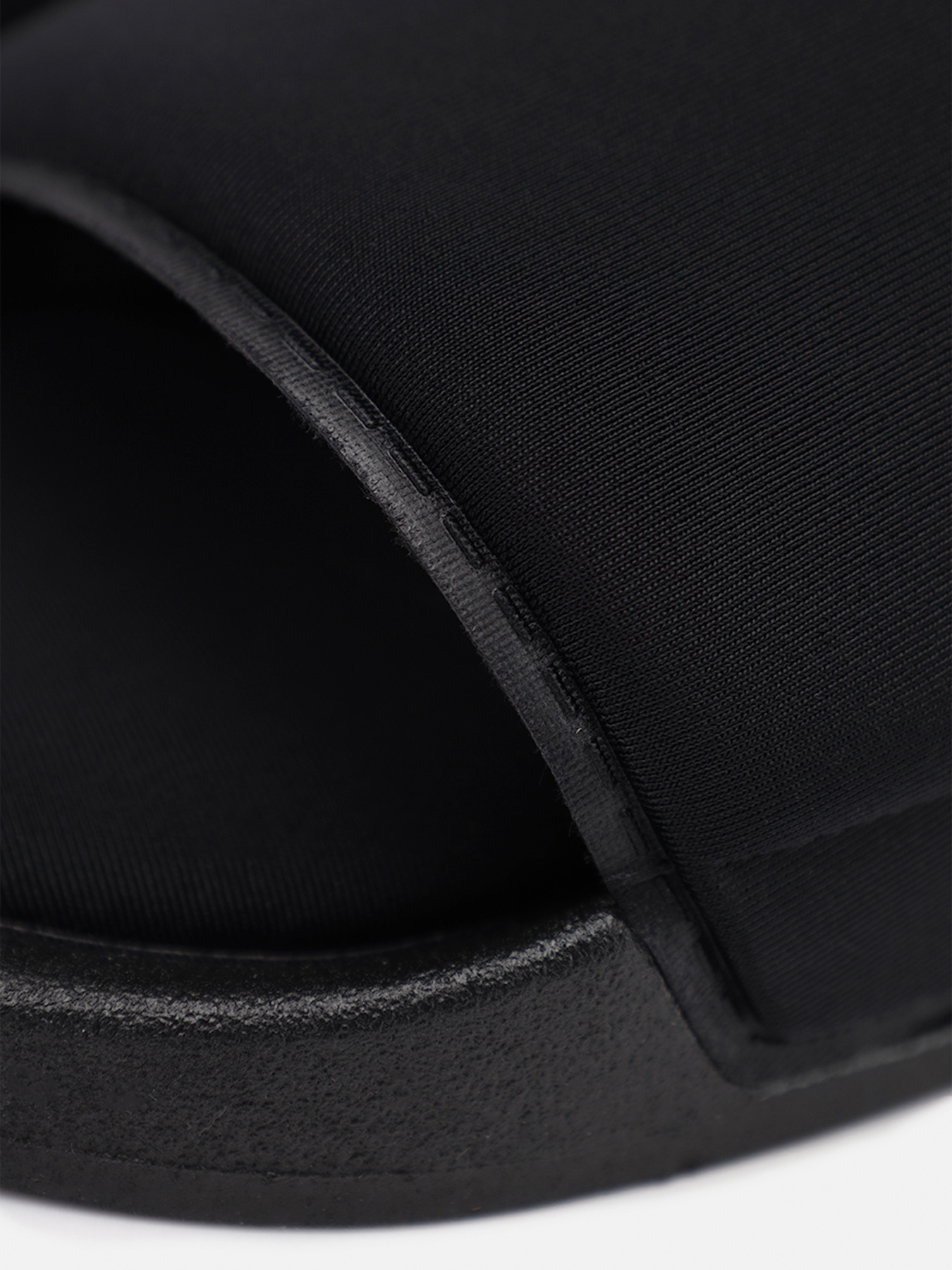 Шльопанці YUKI модель ЦБ-00267848 Фото