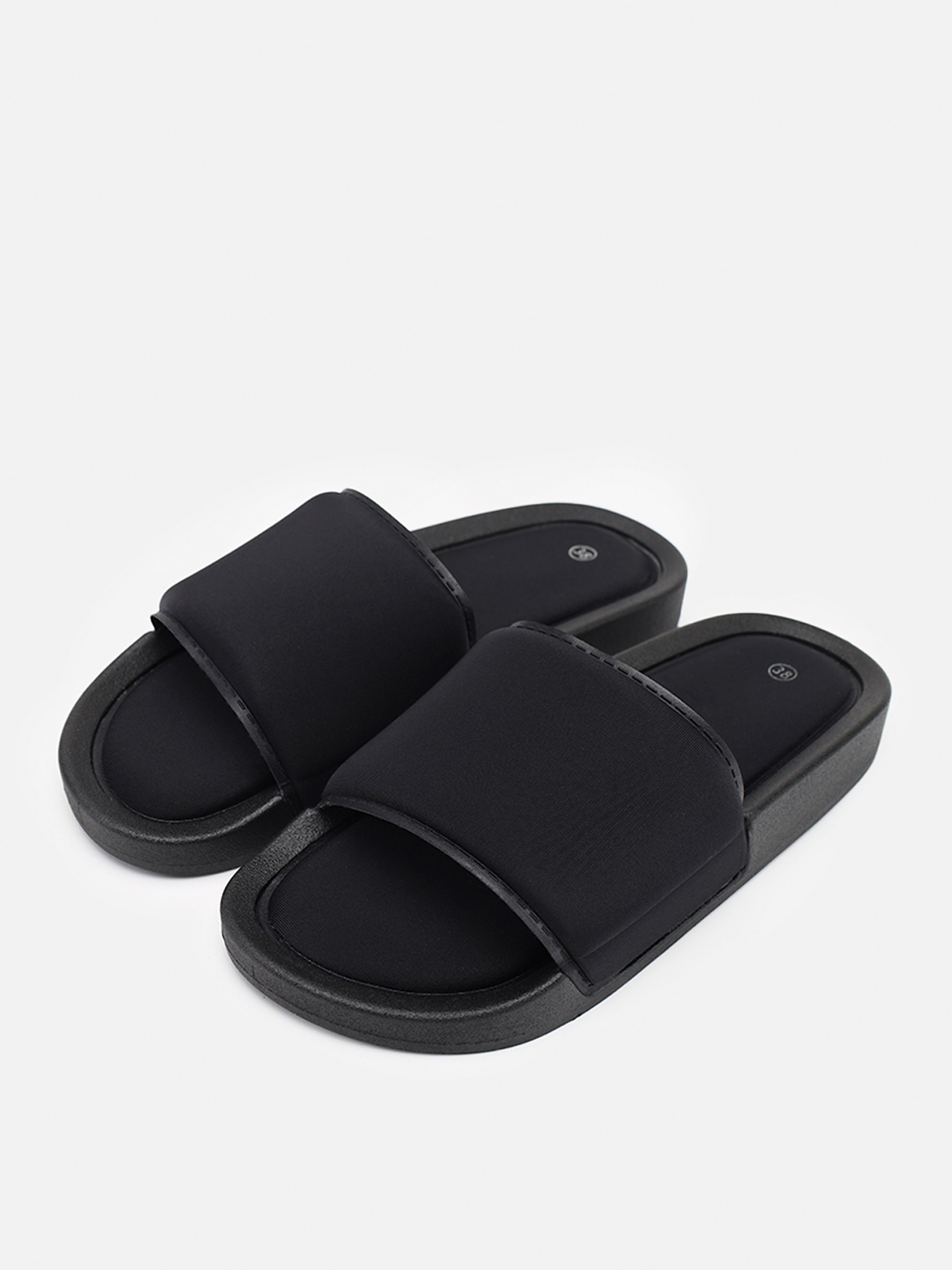 Шльопанці YUKI модель ЦБ-00267848 Фото