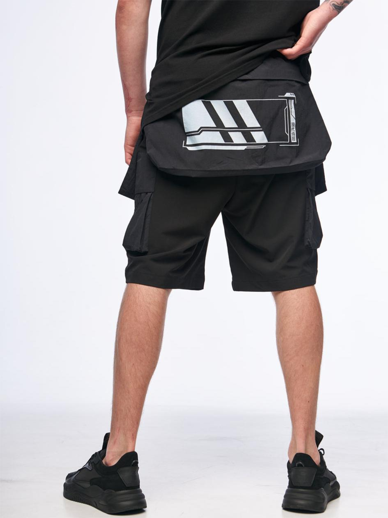 Шорты TUR модель 000012287 Фото