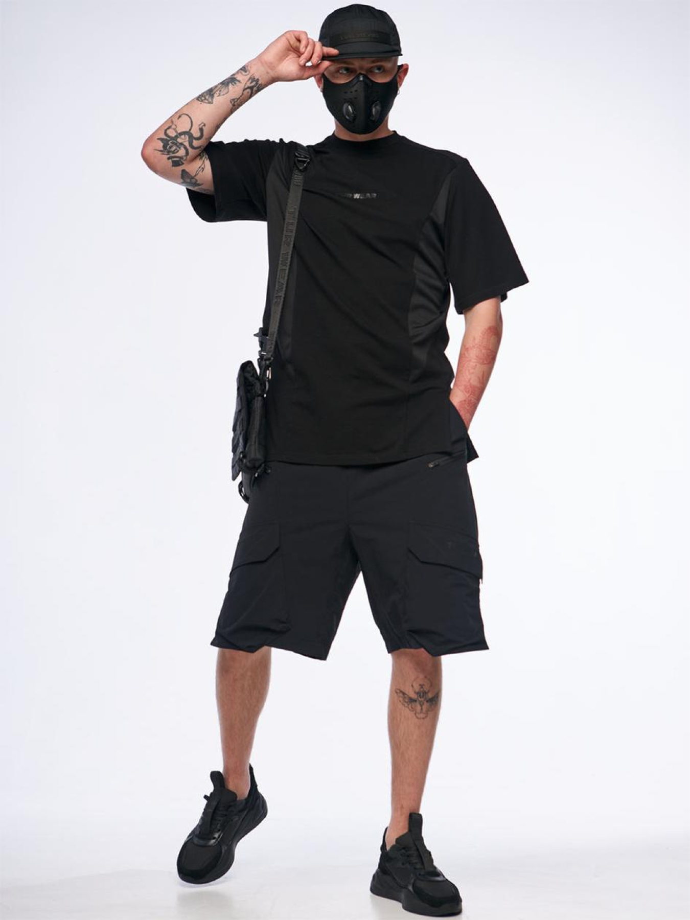 Шорты TUR модель 000012298 Фото