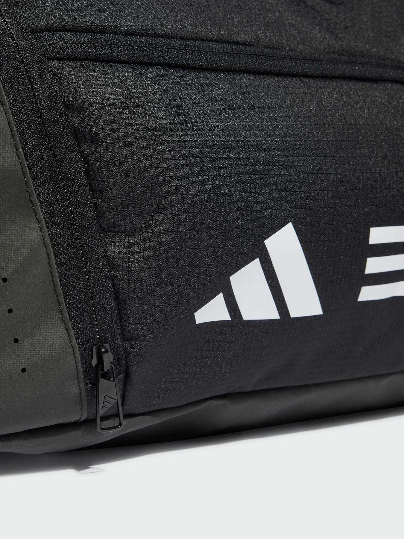 Дорожня сумка Adidas модель IP9862 Фото