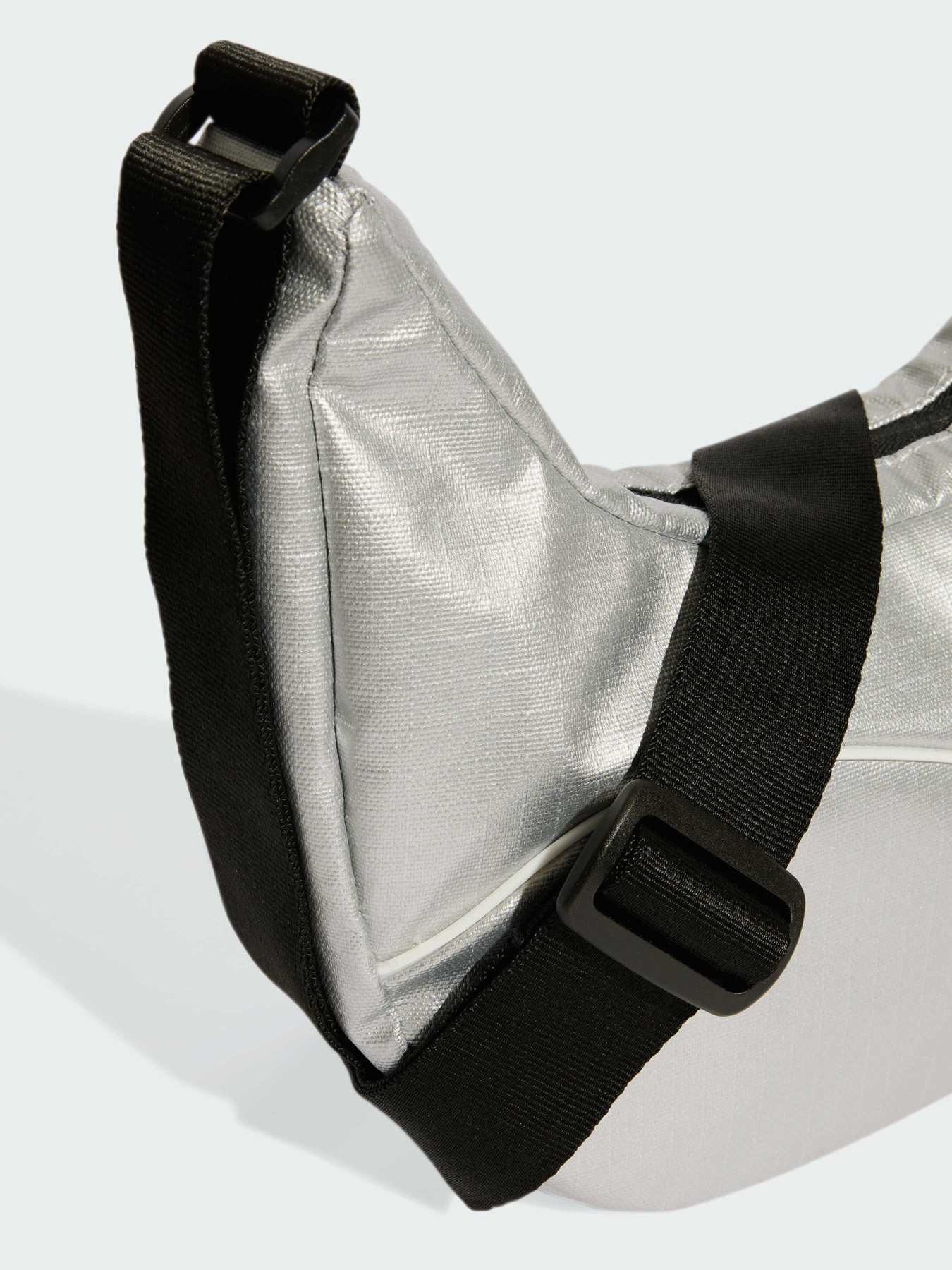 Хобо Adidas модель JM0156 Фото