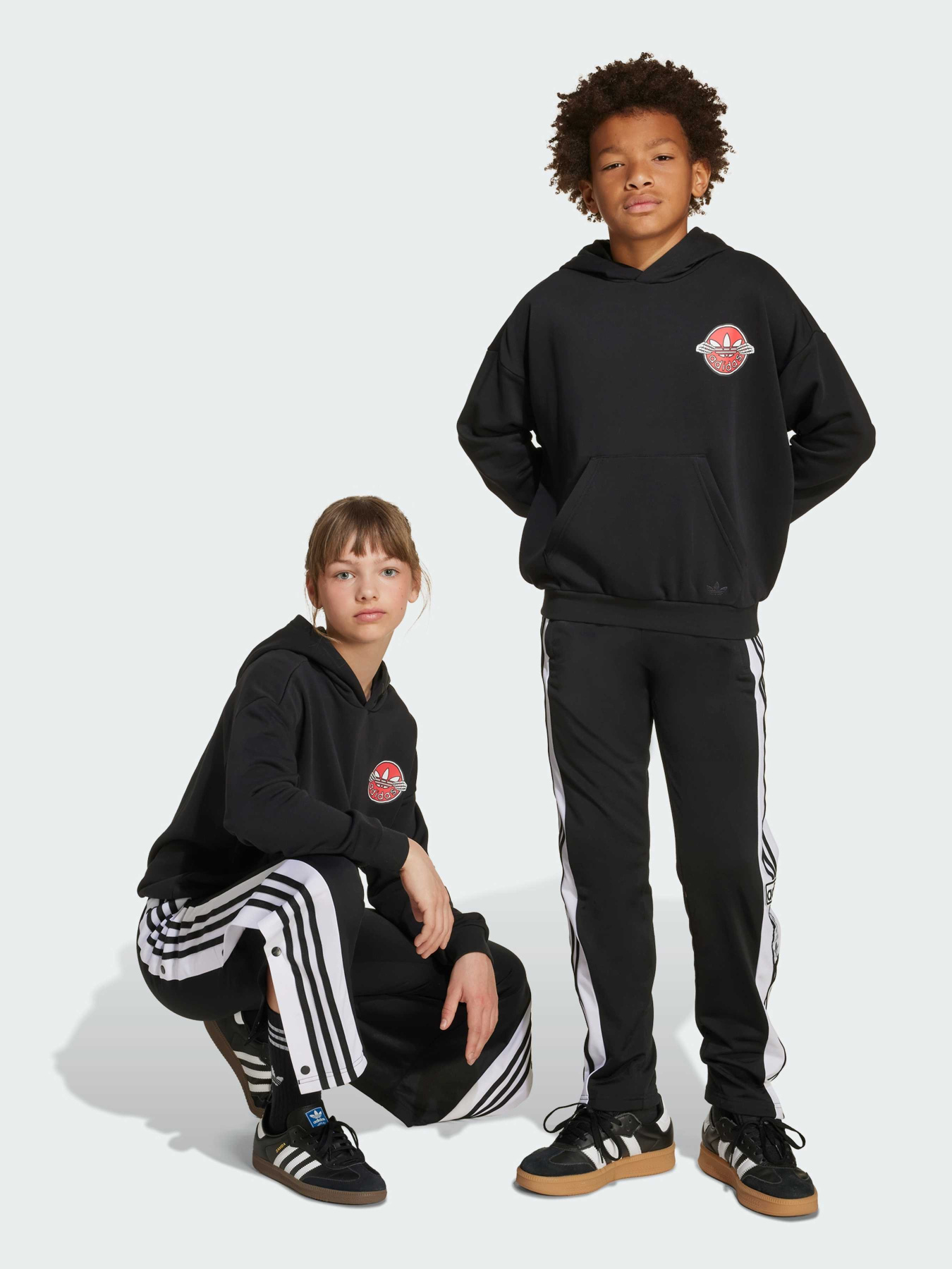 Повсякденні штани Adidas Adicolor модель JX1091 Повсякденні штани Adidas Adicolor модель JX1091 Фото