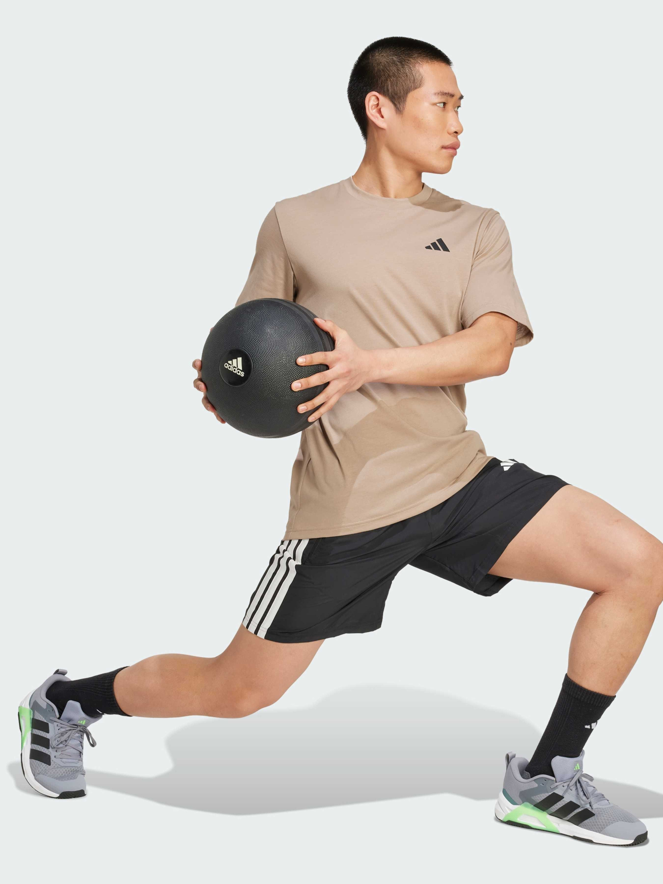 Футболка спортивна Adidas модель JW7438 Фото