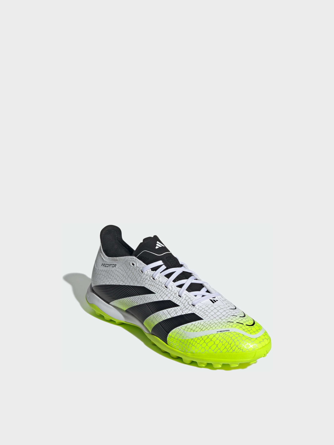 Бутсы Adidas Predator модель JI1132 Бутсы Adidas Predator модель JI1132 Фото
