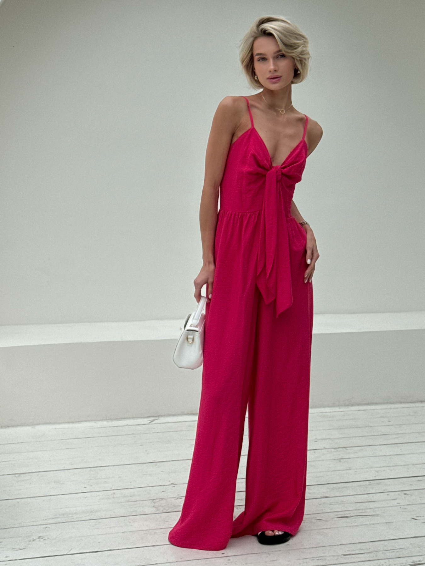 Комбинезоны Jadone Fashion модель Caroline_raspberry_jumpsuit Фото