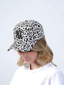 Кепка LuckyLOOK модель LL2933534748828KPK Кепка LuckyLOOK модель LL2933534748828KPK Фото