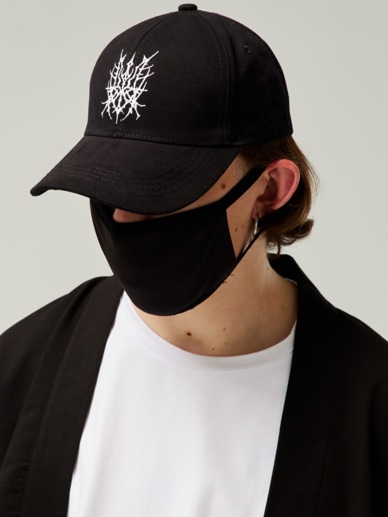 Кепка TUR модель 00001796-чорний Фото